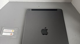 Good
													Apple iPad 9th Gen - Unlocked, Gray, 64 GB, A2603, photo 4 of 6