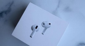 New
													Apple AirPods Pro 3, photo 1 of 8