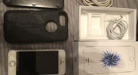 Good
													Apple iPhone SE 1st Gen 2016 - AT&T, Silver, 16 GB, A1662, Prepaid, photo 2 of 9