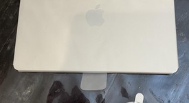 Mint
													MacBook Air 2025 (M4) - 13" - Apple M4, Starlight, 256 GB, 16 GB, photo 1 of 4