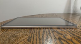 Mint
													Apple iPad 10th Gen - Wi-Fi, Silver, 64 GB, A2696, photo 5 of 11