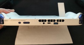 Good
													AOKZOE A1 - Ryzen 7, White, 512 GB, 16 GB, photo 3 of 10