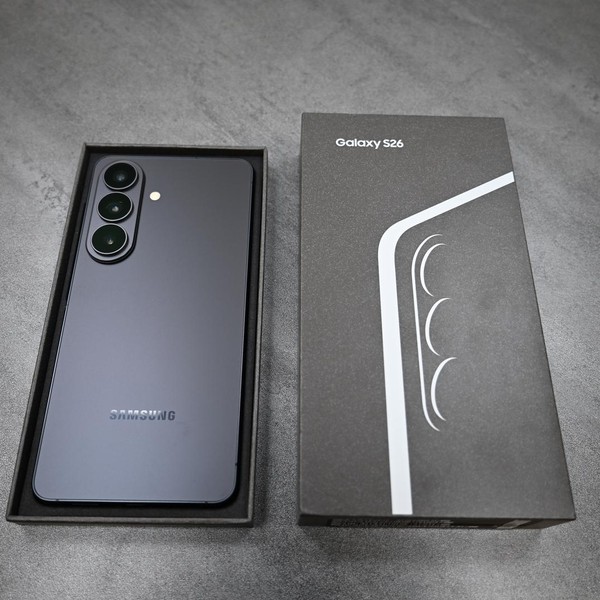 Samsung Galaxy S26 - Unlocked, 512 GB, Black, 12 GB, SM-S942U1