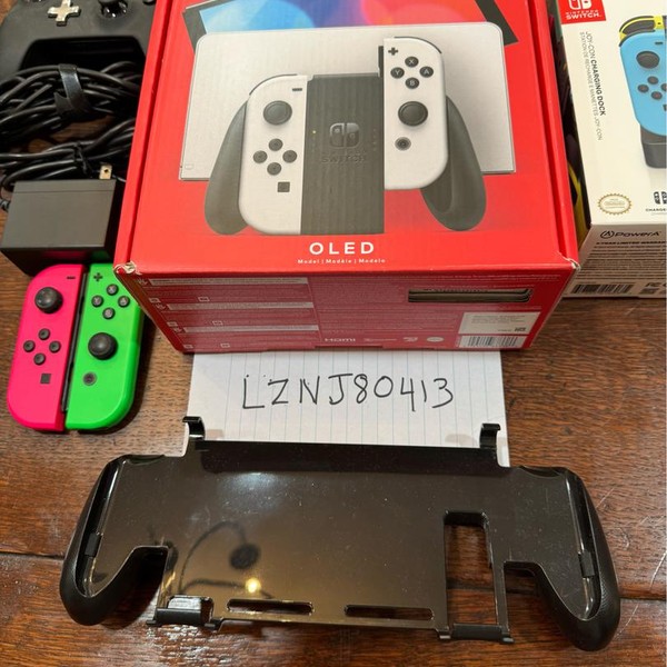 Nintendo Switch - OLED - 64 GB, White