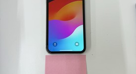 Good
													Apple iPhone Xr - Unlocked, White, 64 GB, A1984, photo 1 of 10