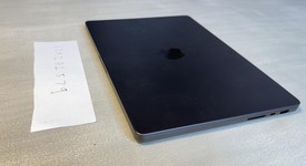 Good
													MacBook Pro Late 2023 (M3) - 14" - Apple M3 Pro 11-core, Black, 512 GB, 18 GB, 14-core GPU, photo 1 of 5