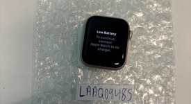 Good
													Apple Watch Series 5 40mm - Unlocked, Gold, A2094 Cellular, Aluminum, photo 1 of 7