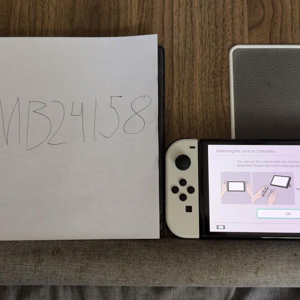 Nintendo Switch - OLED - 64 GB, White