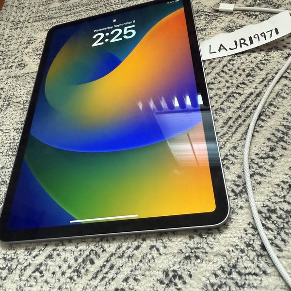 Apple iPad Pro 11 inch 4th Gen 2022 - Wi-Fi, 256 GB, Silver