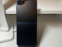 Samsung Galaxy Z Flip7