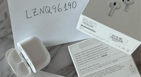 Used
													Apple AirPods 4th Gen - Active Noise Cancellation, photo 5 of 6