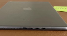 Good
													Apple iPad 7th Gen - Wi-Fi, Gray, 32 GB, A2197, photo 5 of 10