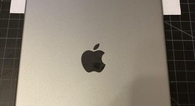 Good
													Apple iPad Pro 10.5" - Unlocked, Gray, 64 GB, photo 3 of 9
