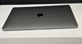 Good
													MacBook Air 2020 - 13" - Apple M1, Gray, 512 GB, 8 GB, photo 4 of 12
