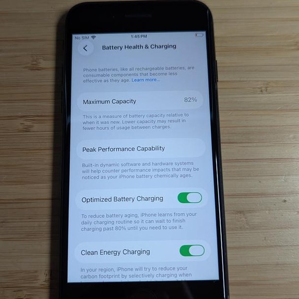 Apple iPhone SE 3rd Gen 2022 - Unlocked, 128 GB, Midnight, A2595