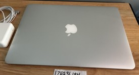 Good
													MacBook Air 2017 - 13" - I5, Silver, 128 GB, 8 GB, photo 3 of 4