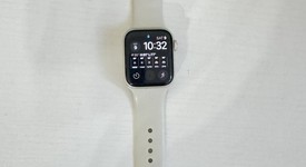 Good
													Apple Watch SE 2nd Gen 40mm - Starlight, A2722 - GPS, Aluminum, photo 1 of 6