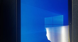 Good
													Microsoft Surface Pro 3 - Wi-Fi, Silver, 256 GB, photo 1 of 3