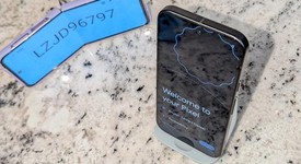 Mint
													Google Pixel 9 - Verizon, Obsidian, 128 GB, 12 GB, G2YBB, photo 1 of 5