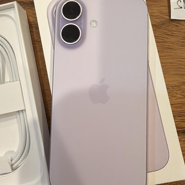 Apple iPhone 17 - Unlocked, 256 GB, Lavender, A3258