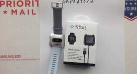 Good
													Fitbit Versa - Silver, photo 3 of 3