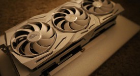 Used
													Asus GeForce RTX 2080 Super - ROG-STRIX-RTX2080S-O8G-WHITE-GAMING, Strix White OC, photo 4 of 9