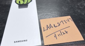 New
													Samsung Galaxy Watch6 - Unlocked, Graphite, 44mm, photo 1 of 2