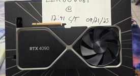 Used
													Nvidia GeForce RTX 4090 Founders Edition - 900-1G136-2530-000, photo 2 of 10