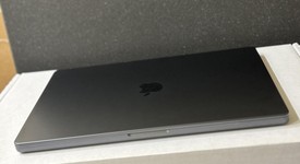 Good
													MacBook Pro Late 2023 (M3) - 16" - Apple M3 Pro 12-core, Black, 512 GB, 18 GB, 18-core GPU, photo 3 of 10