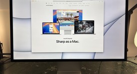 Good
													Apple Studio Display 2022 - Standard Glass, Tilt Adjustable Stand, photo 1 of 10