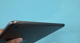 Mint
													Apple iPad 8th Gen - Wi-Fi, Gray, 128 GB, A2270, photo 4 of 7