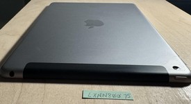 Good
													Apple iPad 6th Gen - Unlocked, Gray, 32 GB, A1954, photo 4 of 4