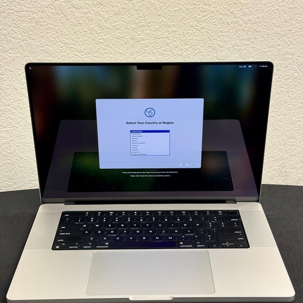 MacBook Pro 2021 - 16 inch - 512 GB, Silver, 16 GB, Apple M1 Pro 10-core