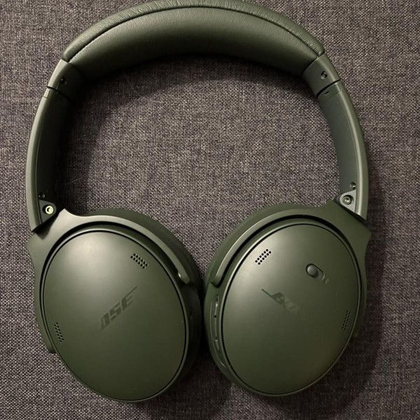 Bose QuietComfort Headphones - Green