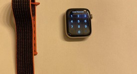 Mint
													Apple Watch Series 6 44mm - Unlocked, Gold, A2294 - Cellular, Stainless Steel, photo 3 of 22
