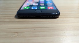Good
													Apple iPhone SE 3rd Gen 2022 - Unlocked, Midnight, 64 GB, A2595, photo 3 of 14