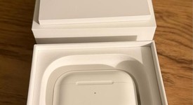 Used
													Apple AirPods Pro 2 - USB-C, photo 2 of 8