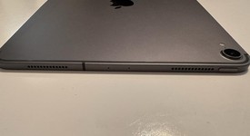 Good
													Apple iPad Pro 11" 2018 - Unlocked, Gray, 64 GB, A2013, photo 5 of 6