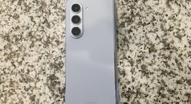 Good
													Samsung Galaxy Z Fold5 - Unlocked Non-US, Blue, 512 GB, 12 GB, SM-F946B, photo 3 of 6