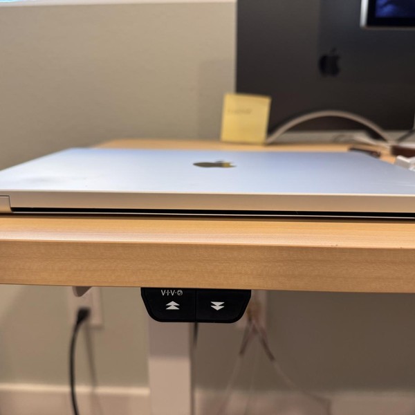 MacBook Pro 2021 - 14 inch - 1 TB, Silver, 16 GB, Apple M1 Pro 10-core