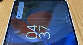 Mint
													Google Pixel 9 Pro Fold - Unlocked, Porcelain, 256 GB, GGH2X, photo 4 of 9