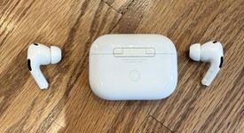 Used
													Apple AirPods Pro 2 - USB-C, photo 1 of 8