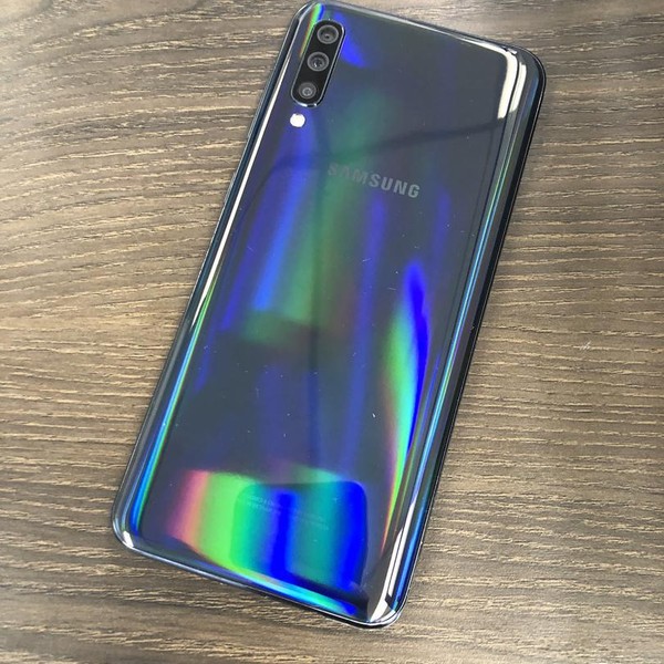 Samsung Galaxy A50 - Unlocked, 64 GB, Black, 4 GB