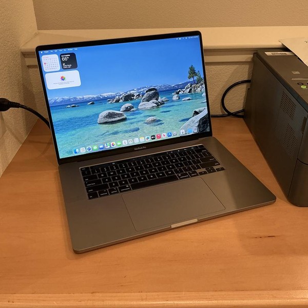 MacBook Pro 2019 - 16 inch - 1 TB, Gray, 32 GB, Intel Core i9