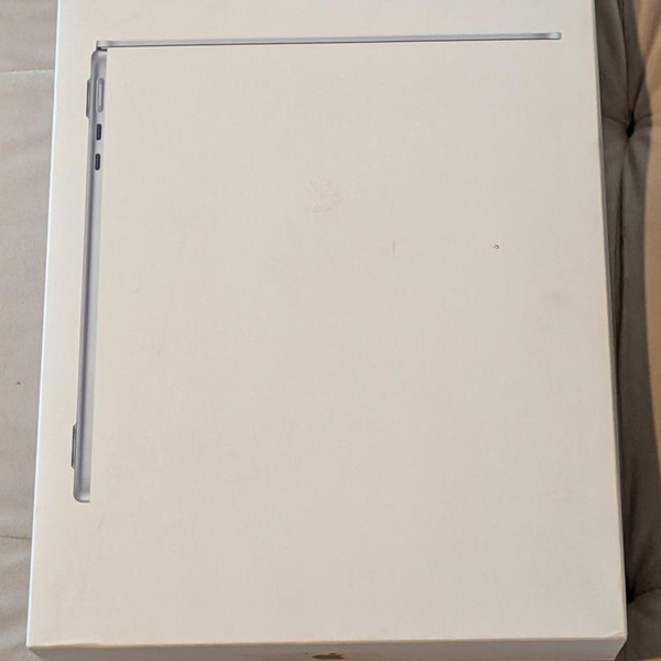 MacBook Air 2026 (M5) - 13 inch - 512 GB, Sky Blue, 16 GB, Apple M5 10-Core (8-core GPU)