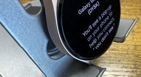 Mint
													Samsung Galaxy Watch4 - Unlocked, Gold, 40mm, photo 3 of 5