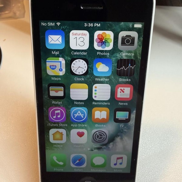 Apple iPhone 5C - Unlocked, 8 GB, White, A1532, GSM