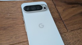 Good
													Google Pixel 9 Pro - Unlocked, Porcelain, 128 GB, 16 GB, GR83Y, photo 3 of 5