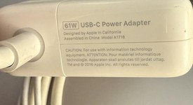 Good
													MacBook Pro 2017 (With Touch Bar) - 13" - I5, Gray, 256 GB, 16 GB, photo 3 of 15