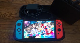 Good
													Nintendo Switch - OLED - Red & Blue, 64 GB, photo 4 of 12